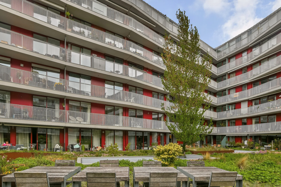 courtyard1.png